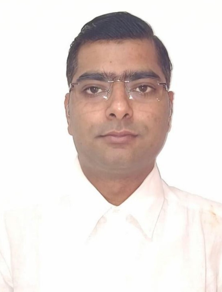 会社概要 9 Manish Kumar