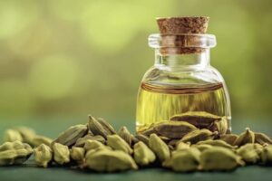 Essential Oils Export From India 24 Cardamom Essential Oil